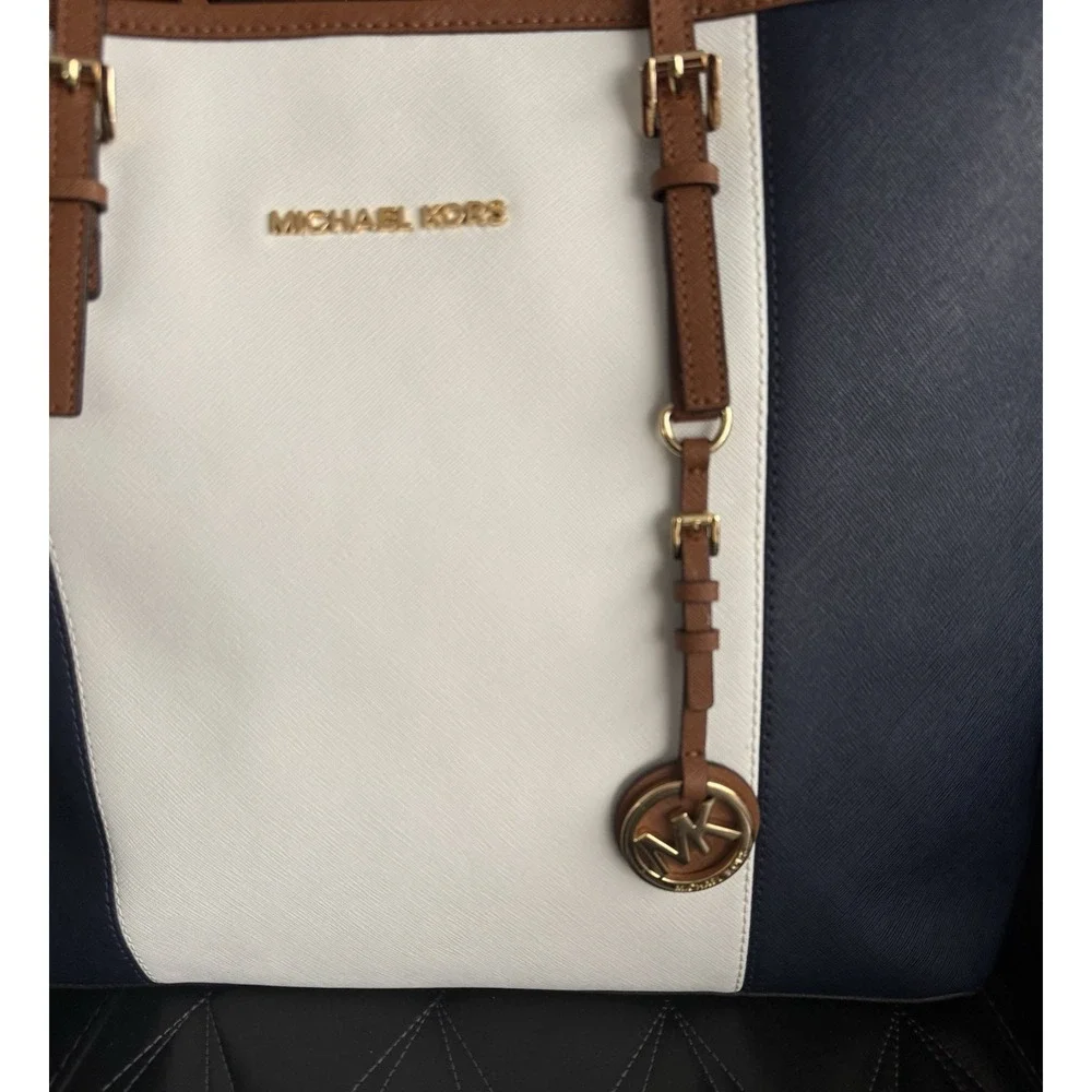 Michael Kors Jet Set Purse Handbag Tote Center Stripe Navy White Dust Bag